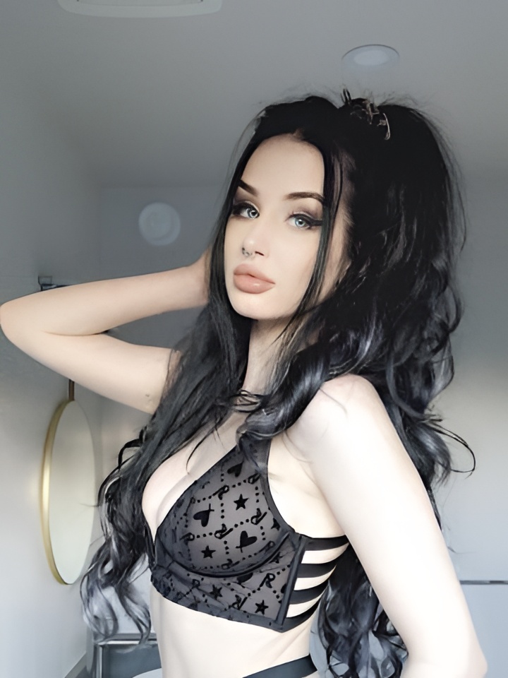 Снежанна привлекальеная девушка из Можги цена от 1500 руб