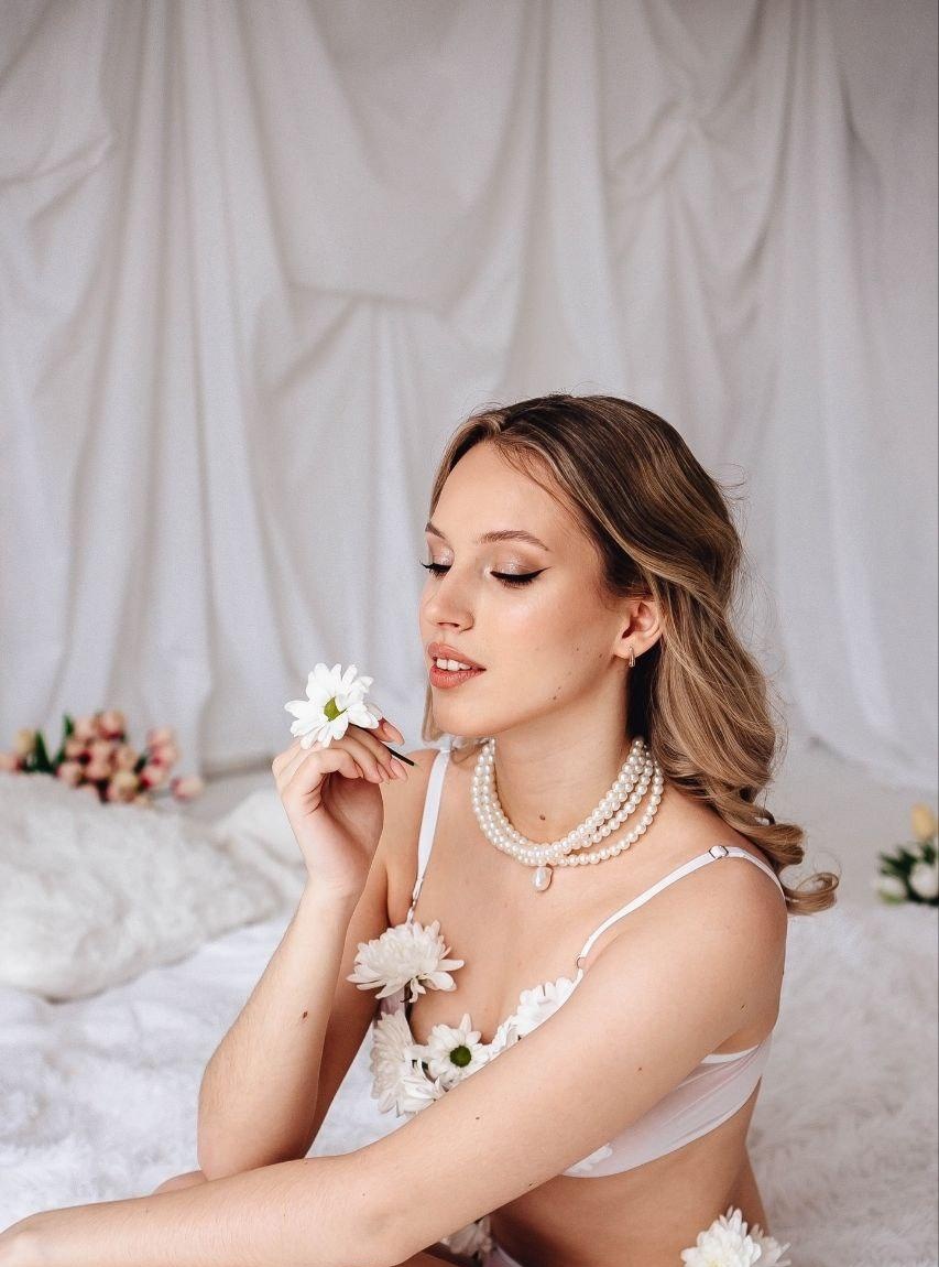 Аня привлекальеная девушка из Можги цена от 7000 руб