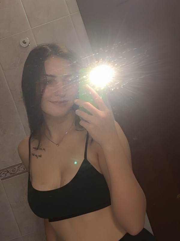 Богдана привлекательная девушка из Можги цена от 5000 руб