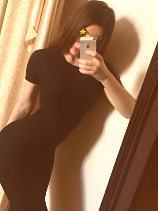 Эмма привлекательная девушка из Можги цена от 4000 руб