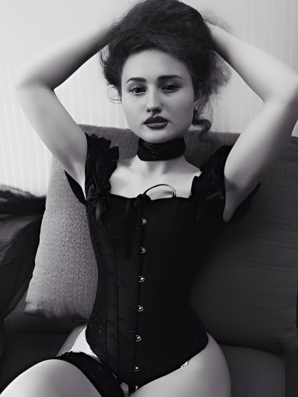 Ольга привлекательная девушка из Можги цена от 3000 руб