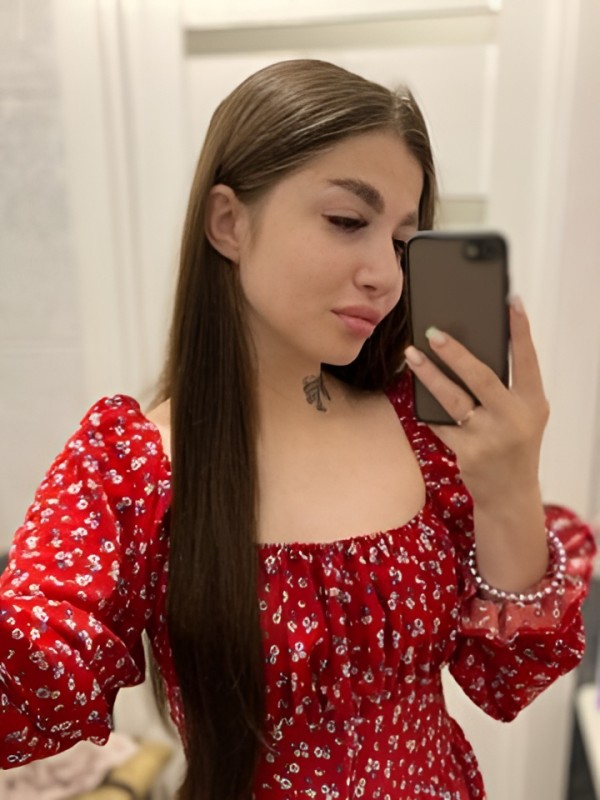 Рада привлекательная девушка из Можги цена от 2000 руб