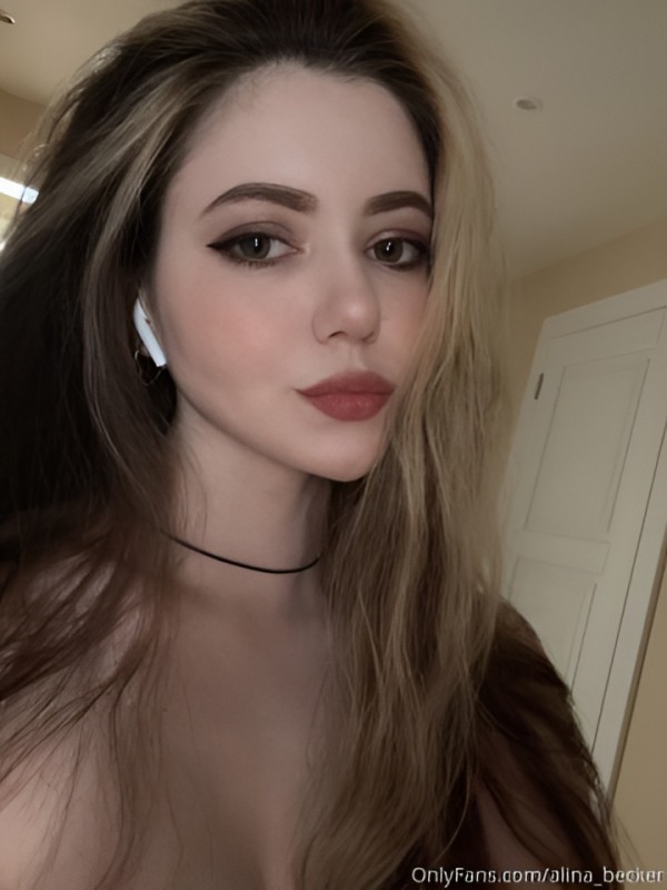 Света привлекательная девушка из Можги цена от 2000 руб