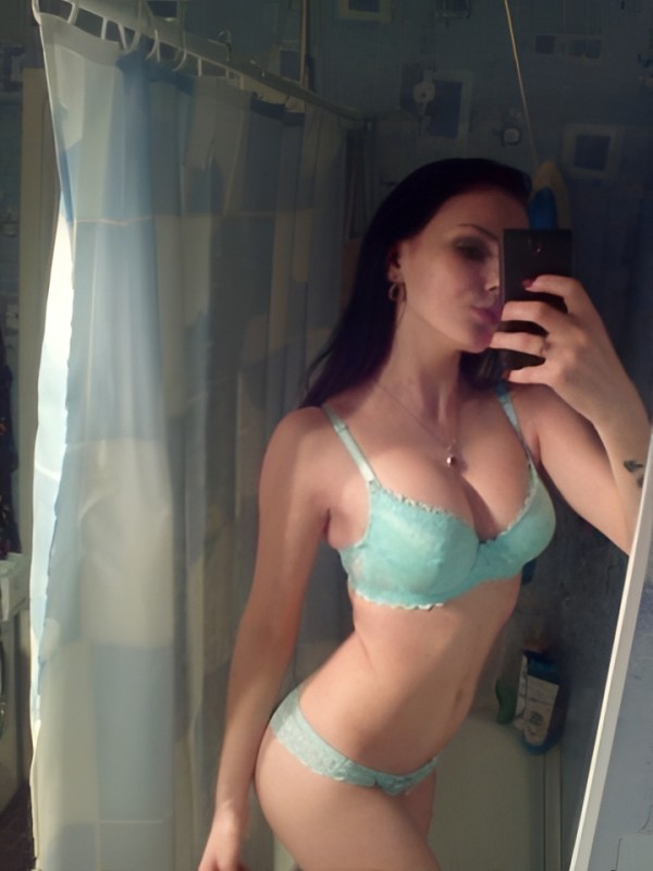 Виргиния привлекательная девушка из Можги цена от 5000 руб